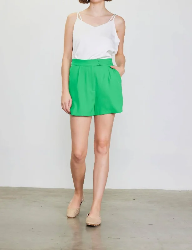 Kelly Tailored Shorts In Green